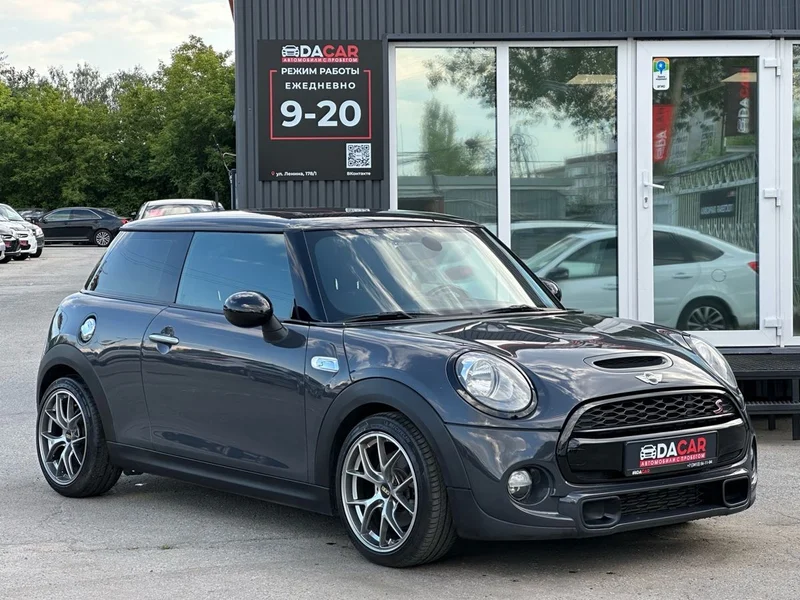 Mini Hatch - фото 1