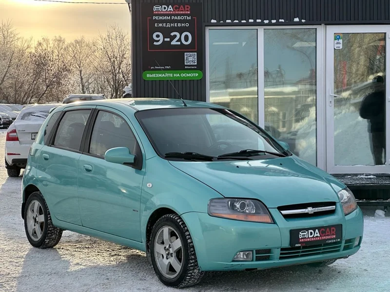 Chevrolet Aveo - фото 1