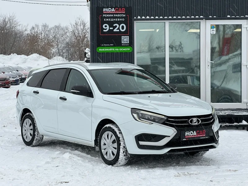 Lada (ВАЗ) Vesta - фото 1